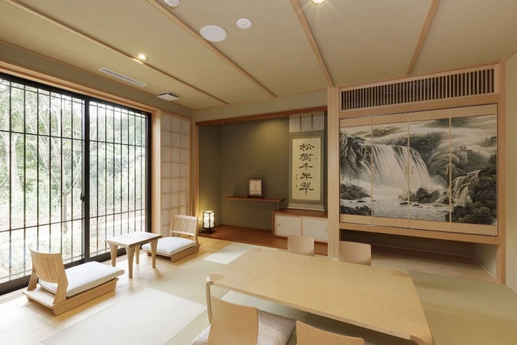 Suite with balcony