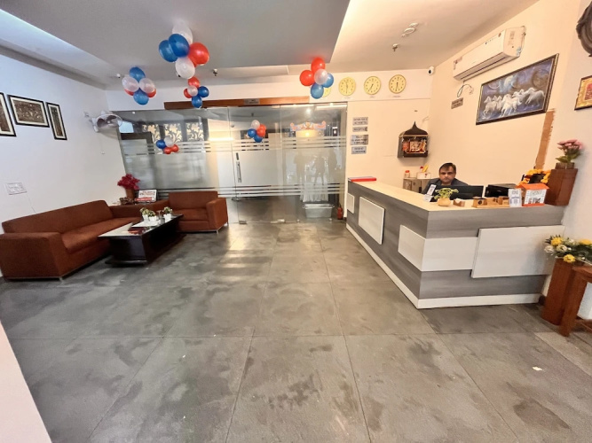 Gracious Inn Hotel by OYO Rooms