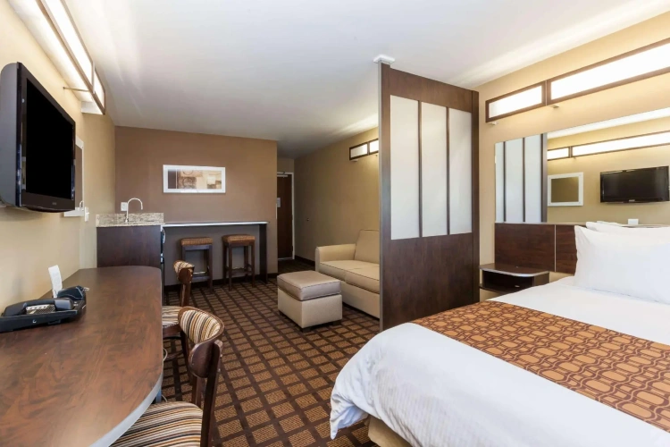 Double Suite