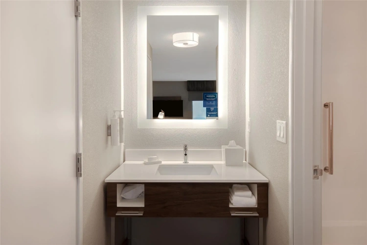 Quadruple Suite