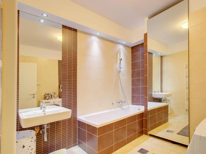Sun and Spa Apartment