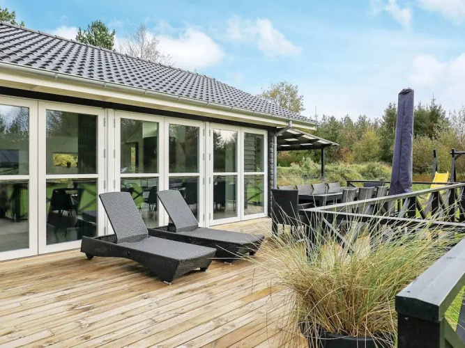 10 Person Holiday Home in Jerup