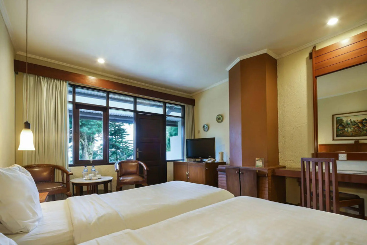 Puncak Pass Resort