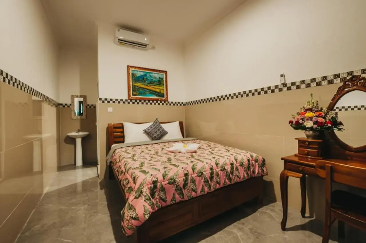 Dados Guest House