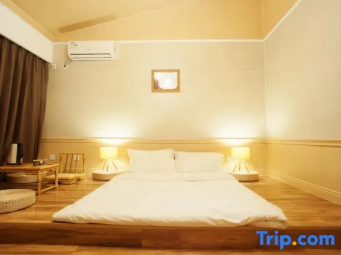 Deluxe Family Suite
