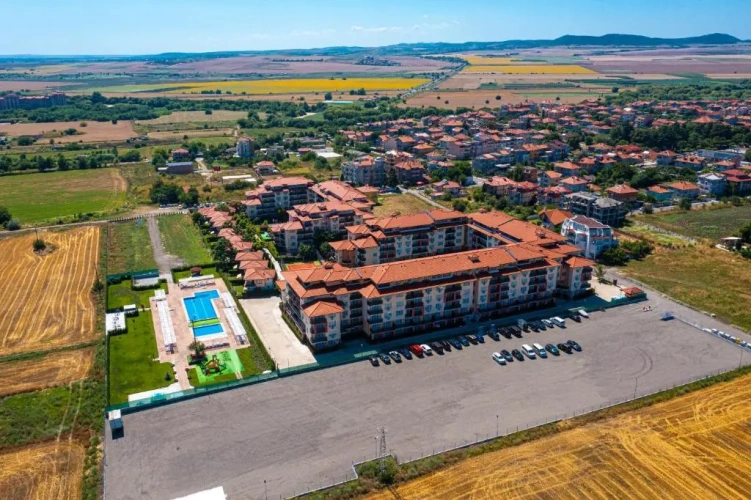 1 Bedroom Double Family Apartment with pool view