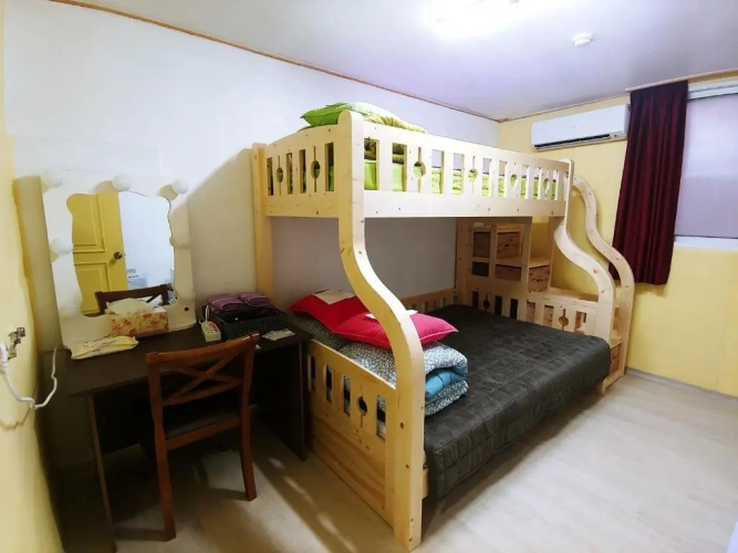 Standard Family room