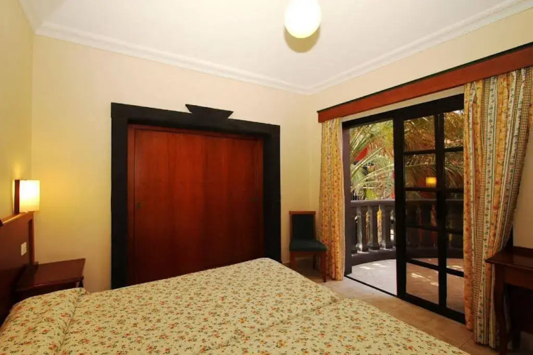 Apartamentos Punta Marina