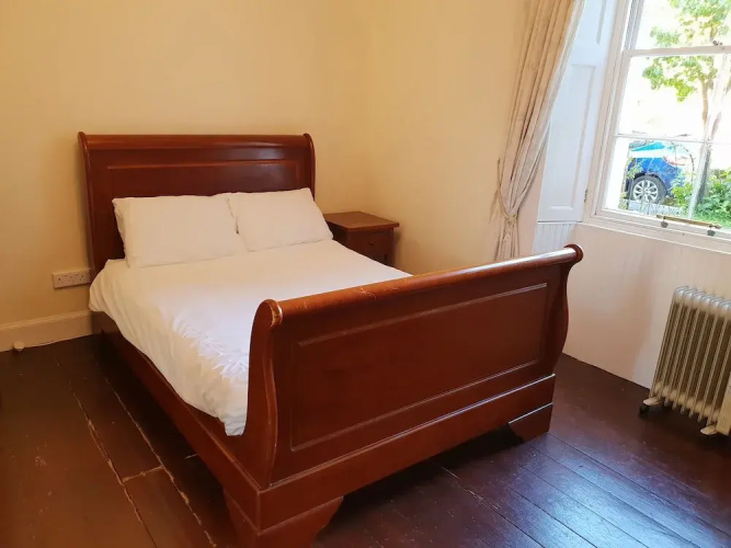 1 Bed Colony Apartment Stockbridge