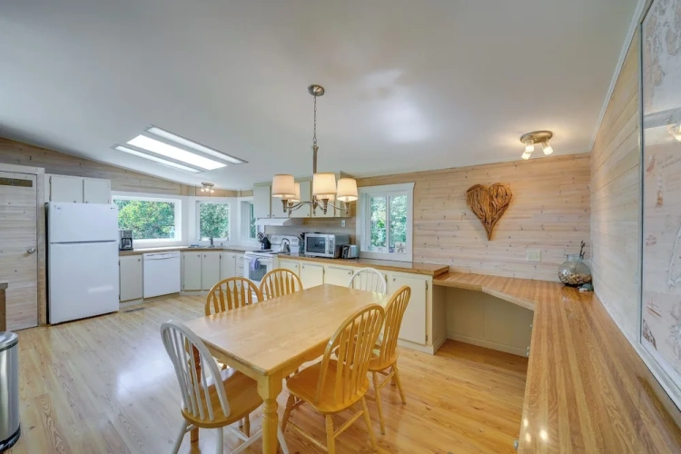 3 Bedrooms Cottage
