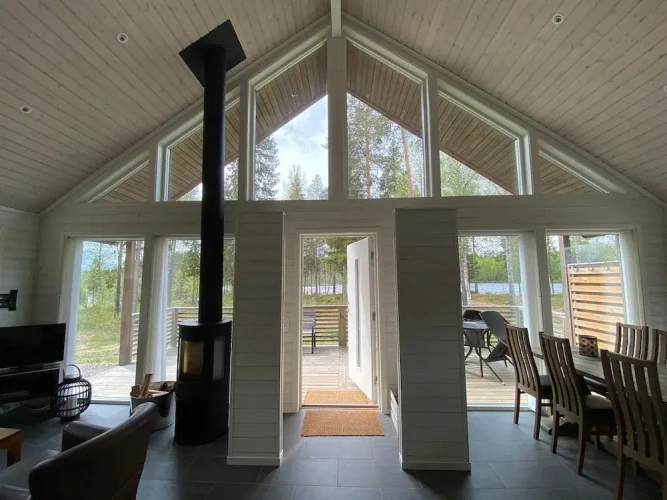 3 Bedrooms Comfort room with river view