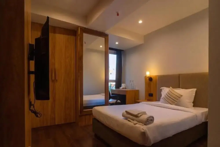 Emerald Hotel