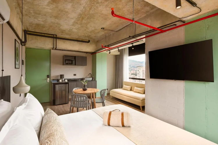 Urbit Social Lofts