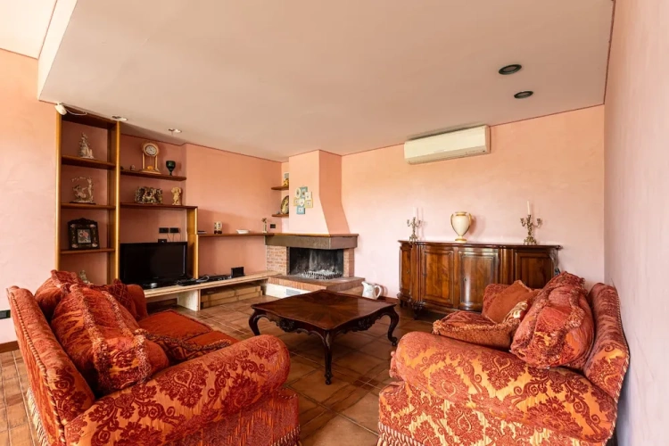 3 Bedrooms Villa