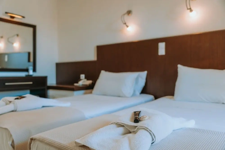 Twin room with sea view