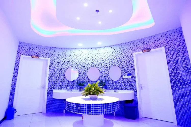 Wonderful House Capsule Hostel