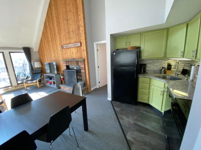 2 Bedrooms Cottage