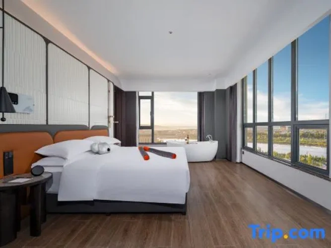 Premier Suite