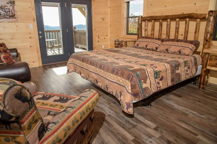 Mission Accomplished - 4 Br Cabin