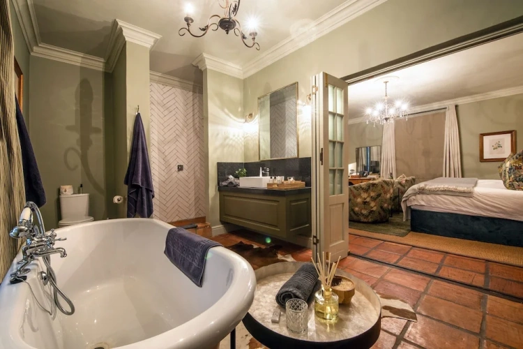 Superior Double room with balcony and with garden view