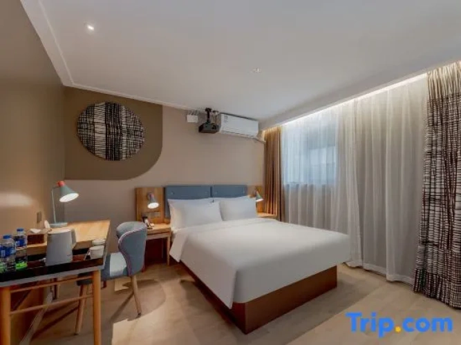 Quadruple Suite