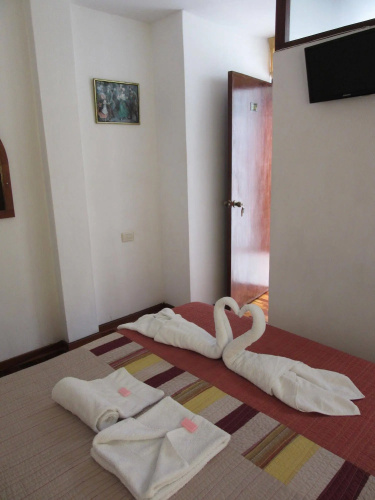 Las Palmeras Inn