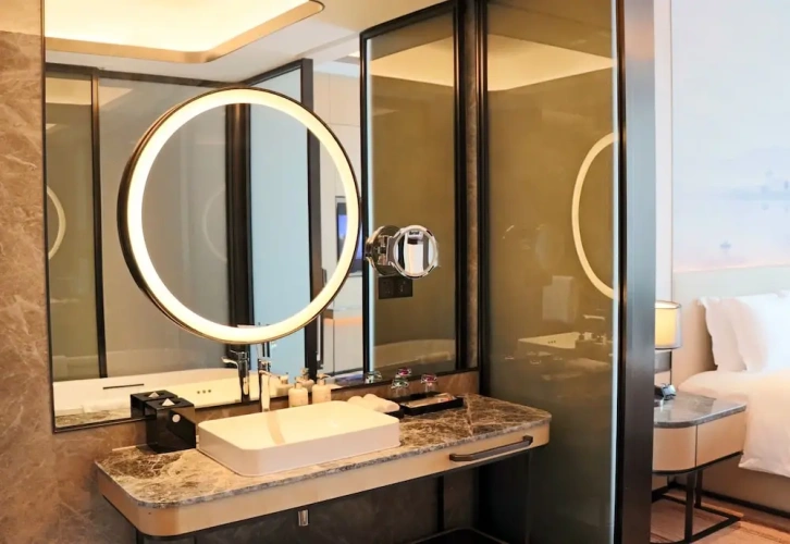 Executive Double room with lake view