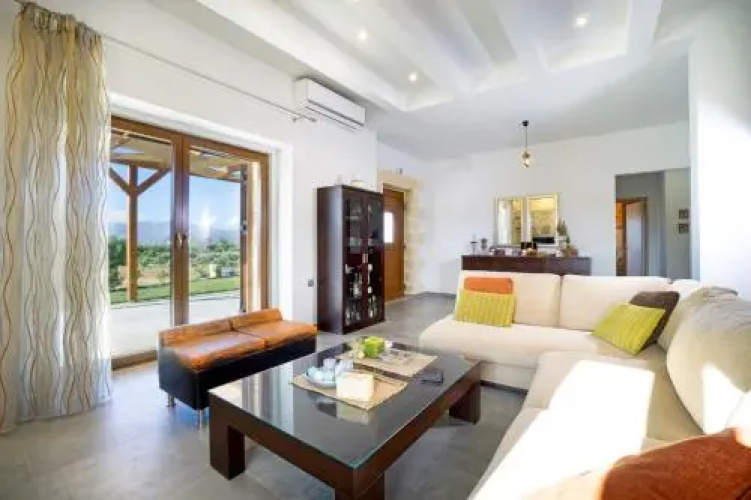 Iridanos Villa