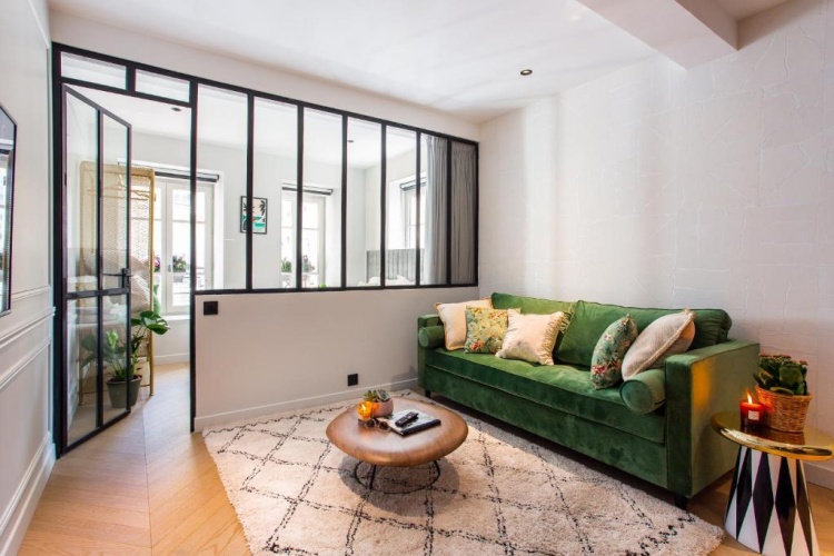 Deluxe Apartment