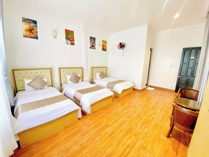 Gaki Hotel