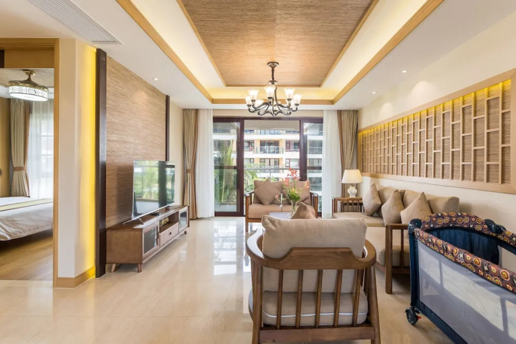 Yalong Bay LanSeJiaRi Villa Aprtment