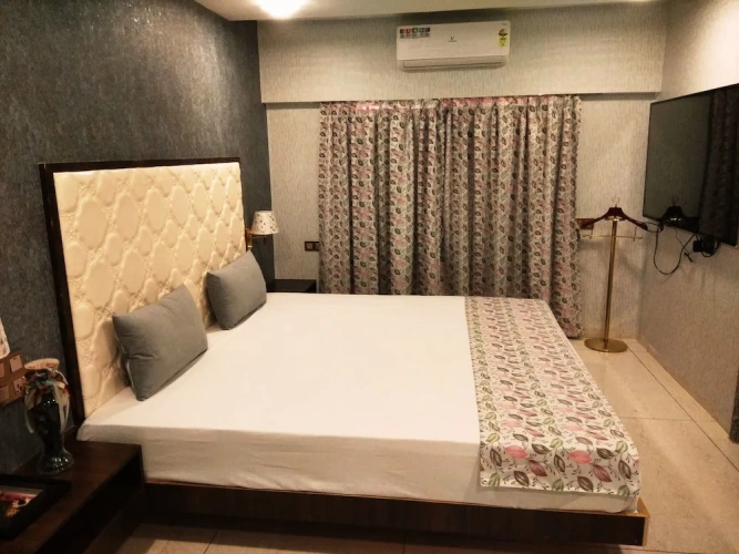 Premium Triple room