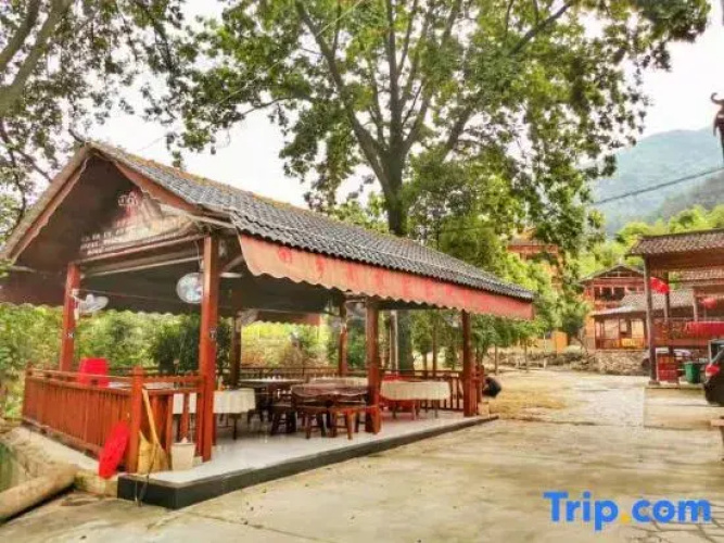Huixiangge Homestay