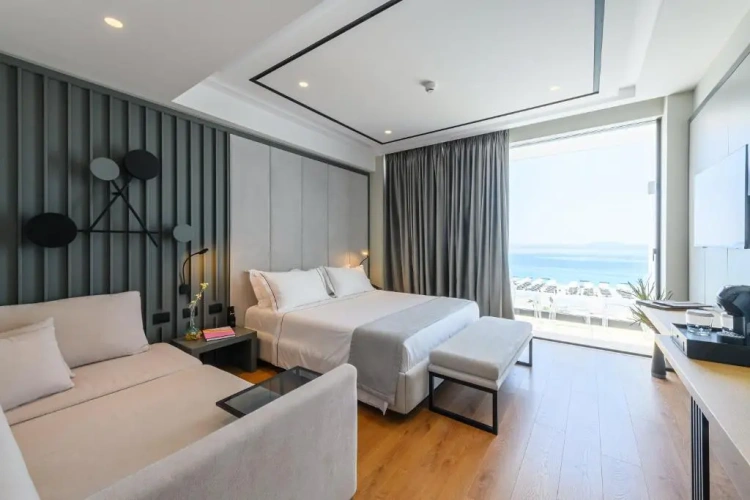 Deluxe Double room with balcony and with sea view