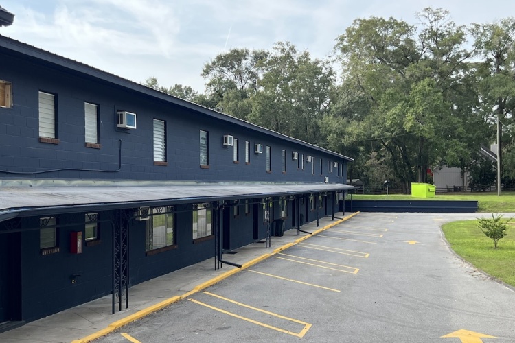 BlueGem Motel