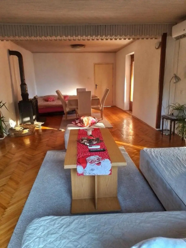 Villa Ella