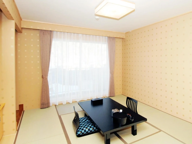Standard Twin room with balcony