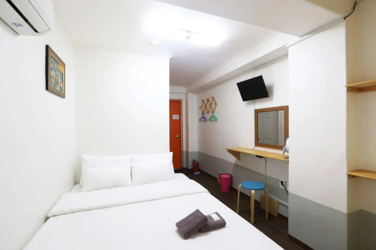 Apple Backpackers