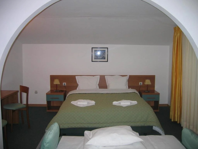 Hotel "Luch"
