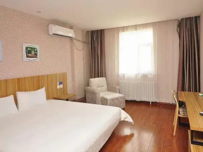 Eaka Hotel