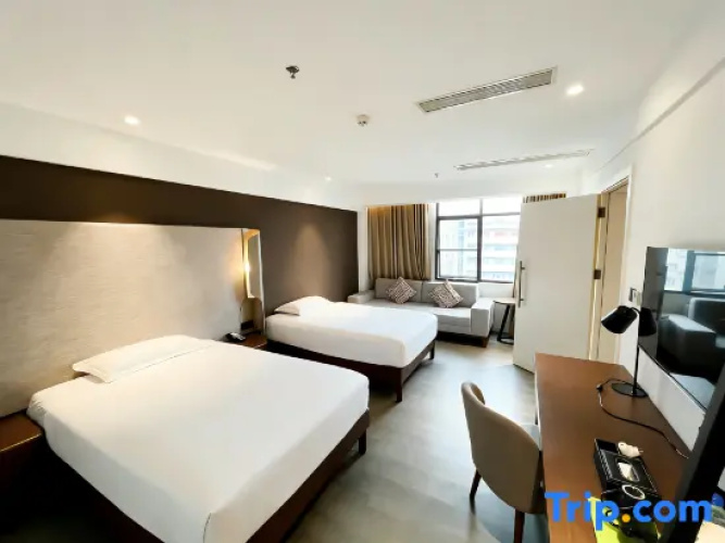 Premier Family Suite