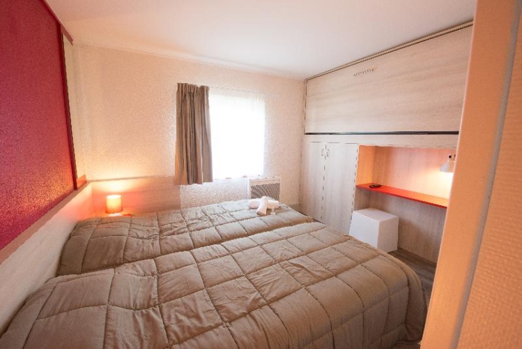 4 Bedrooms Bed in Dorm