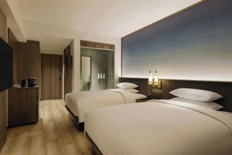 Deluxe Quadruple room with mountain view