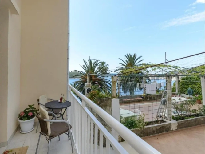 1 Bedroom Apartment with sea view