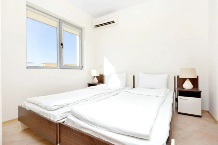 2 Bedrooms Apartment with balcony and with view