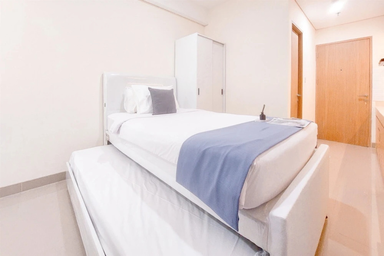 Good Place And Relaxing Studio Apartment At B Residence