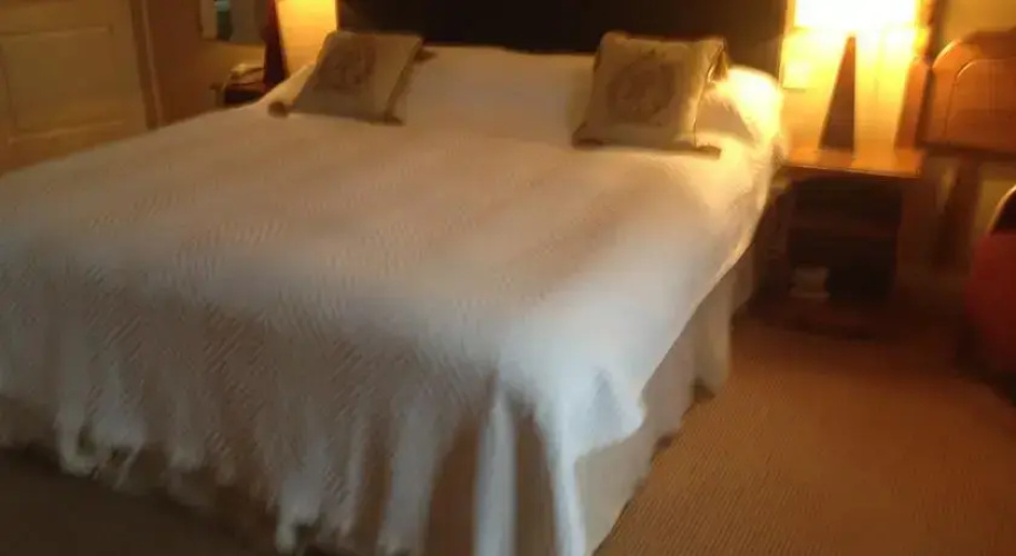 Bamburys Guesthouse