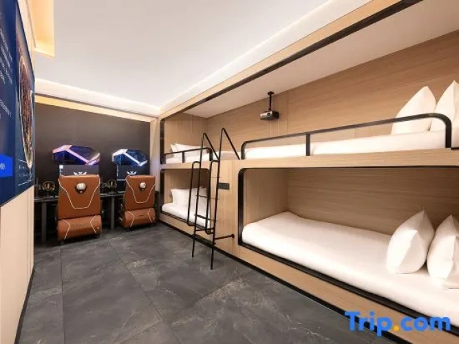 Quadruple Suite