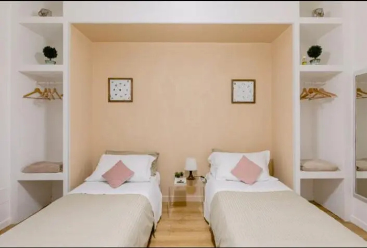 Charming 25 Apartment