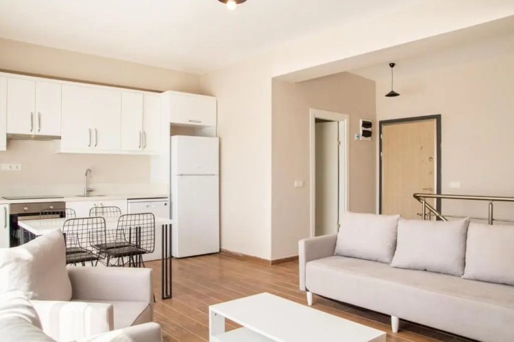 Superb Flat near Sea with Shared Pool in Cesme